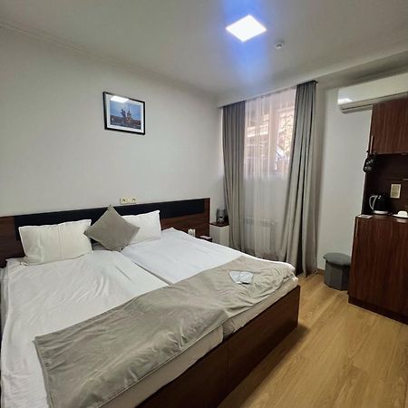 Mashtots Hotel Jereván Kültér fotó