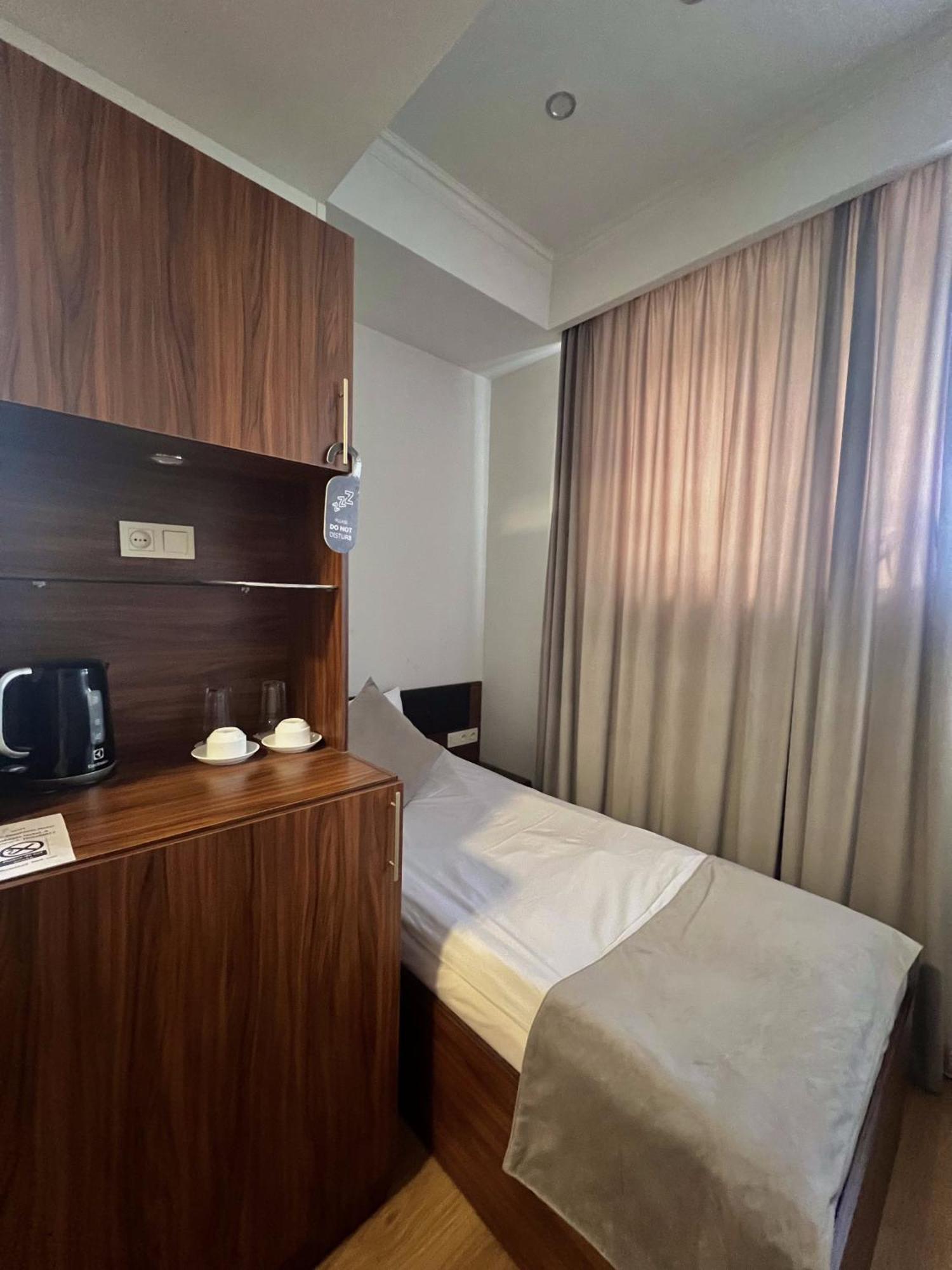 Mashtots Hotel Jereván Kültér fotó