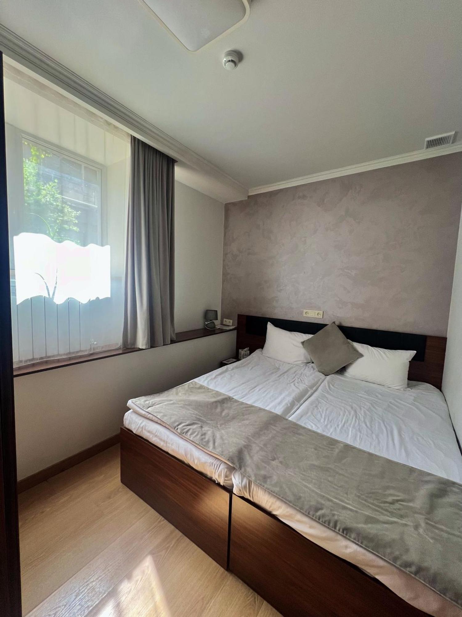 Mashtots Hotel Jereván Kültér fotó