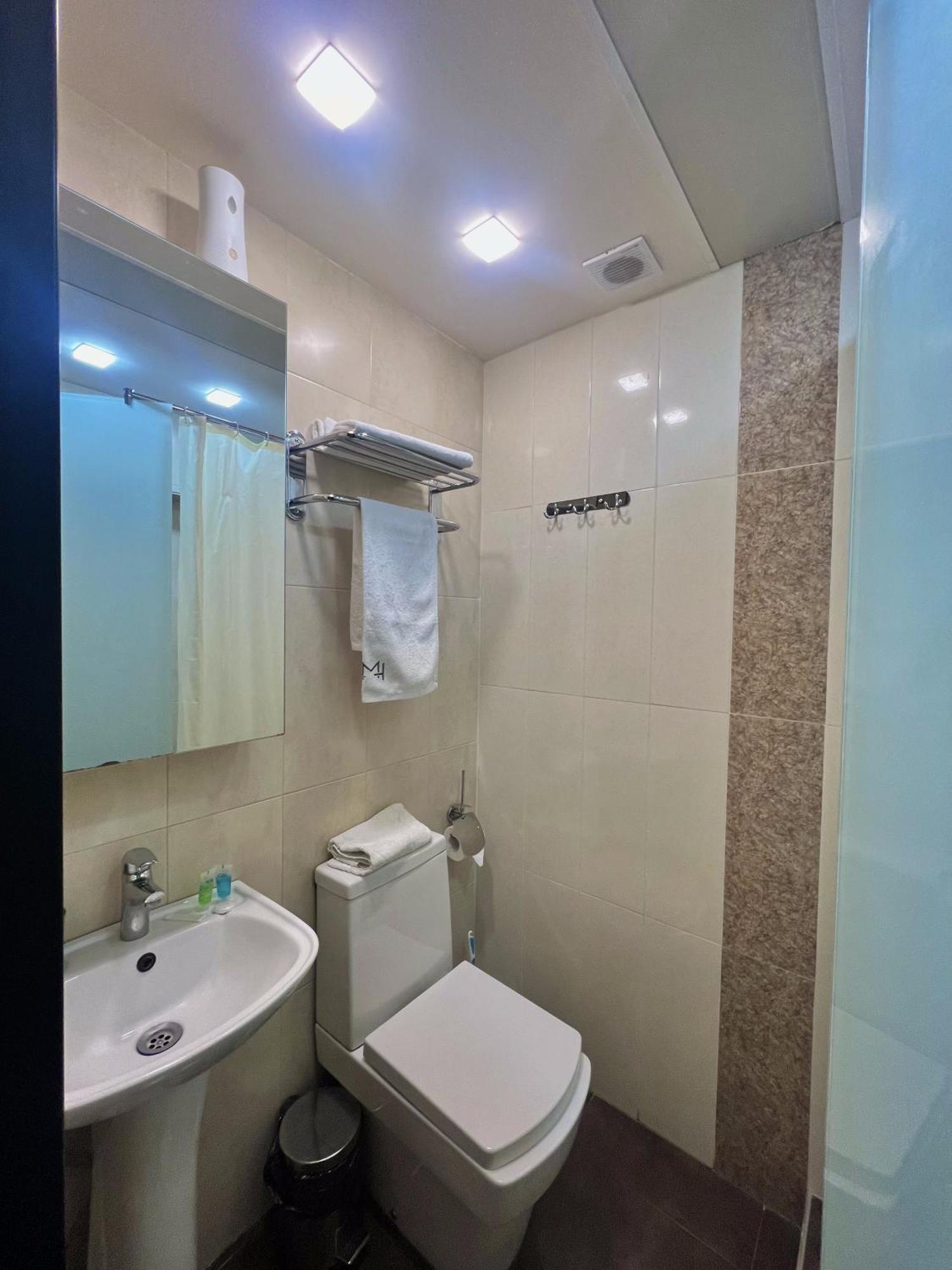 Mashtots Hotel Jereván Kültér fotó