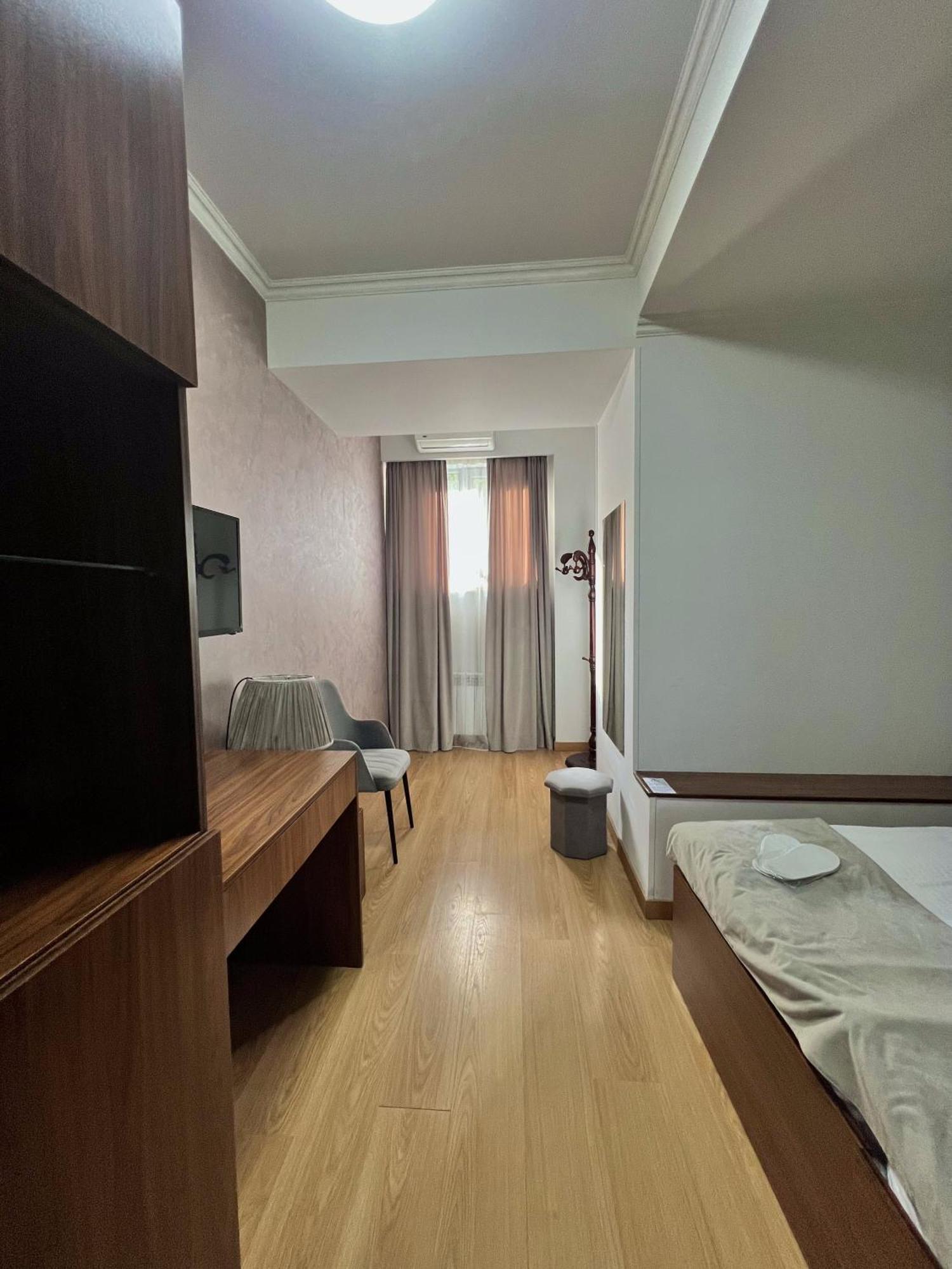 Mashtots Hotel Jereván Kültér fotó