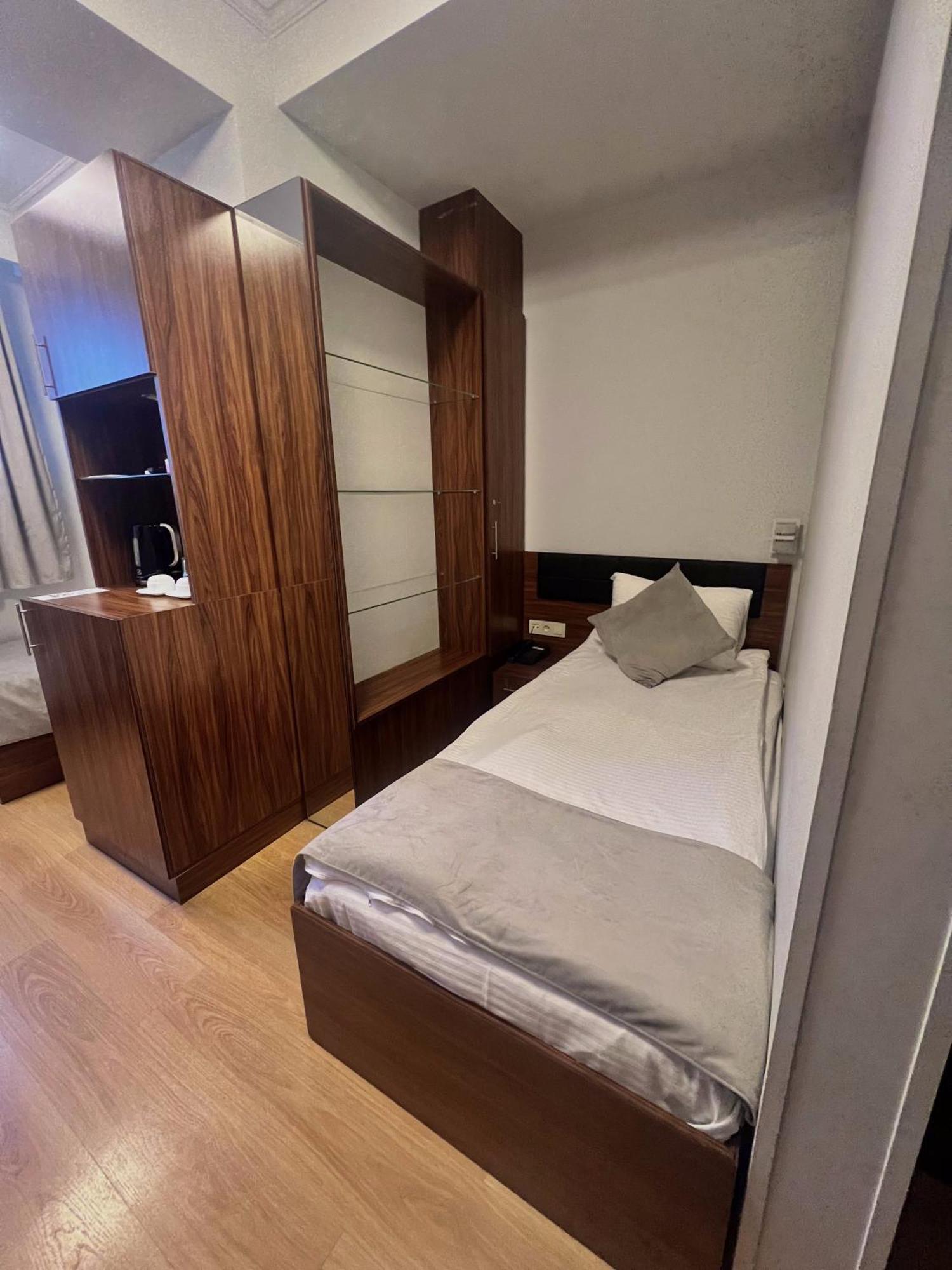 Mashtots Hotel Jereván Kültér fotó