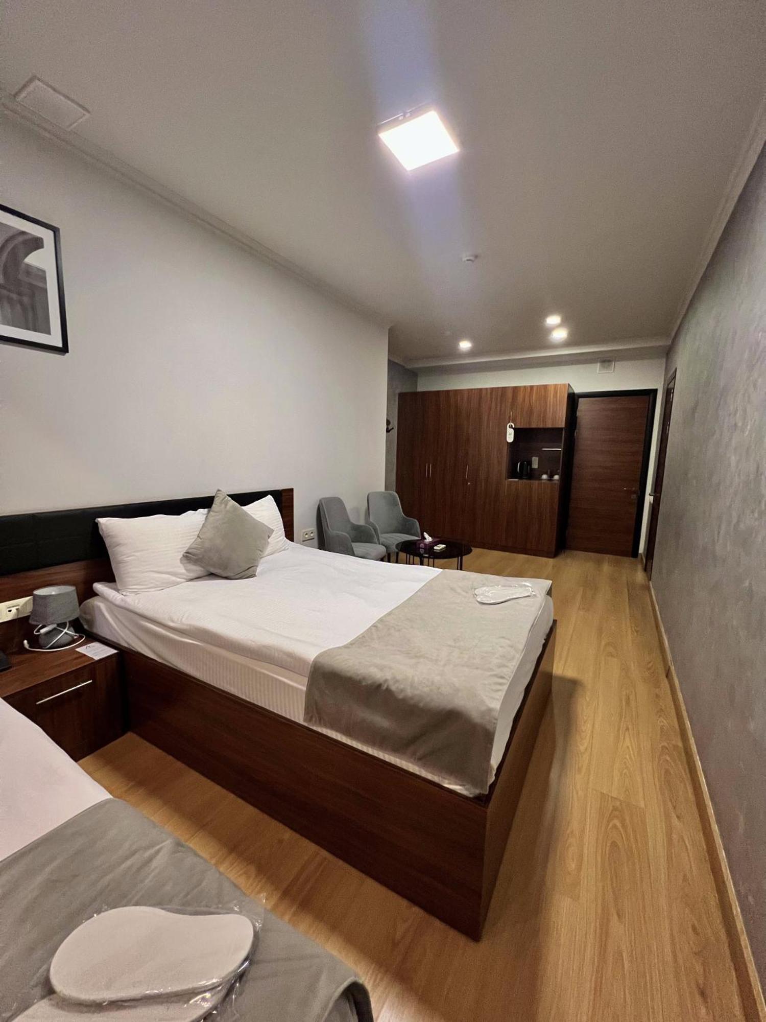 Mashtots Hotel Jereván Kültér fotó
