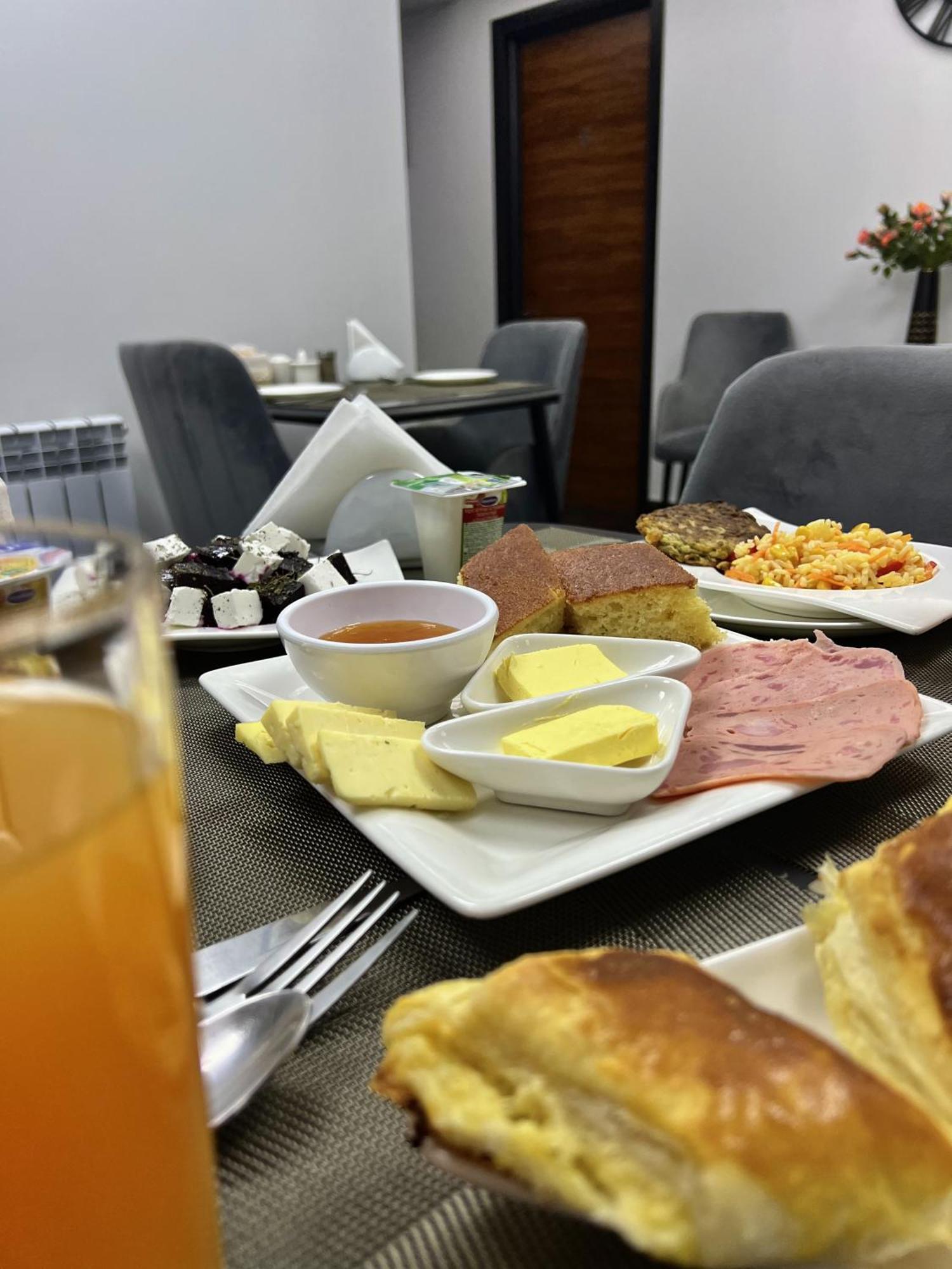 Mashtots Hotel Jereván Kültér fotó